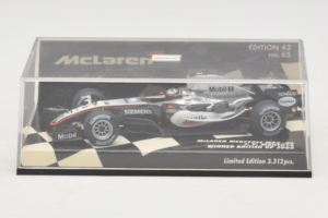 McLaren MP4-20 Mercedes #10 J.P. Montoya British GP Winner F1 2005 Minichamps 1:43 530054320 Metal - imagen 4 de 5