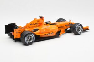 McLaren MP4-20 Mercedes P. de la Rosa Interim Test Car 2006 Minichamps 1:18 530061894 Metal - imagen 2 de 6