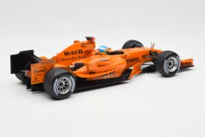 McLaren Mercedes MP4-20 P. de la Rosa F1 Test Car 2006 Minichamps 1:18 PEDRO001 Metal - imagen 2 de 6