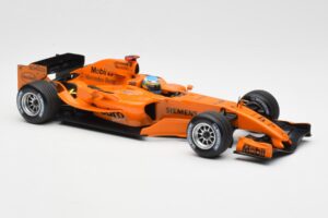 McLaren Mercedes MP4-20 P. de la Rosa F1 Test Car 2006 Minichamps 1:18 PEDRO001 Metal - imagen 4 de 6