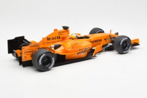 McLaren MP4-21 Mercedes #4 J.P. Montoya Interim Livery 2006 Minichamps 1:18 530061874 Metal - imagen 2 de 6