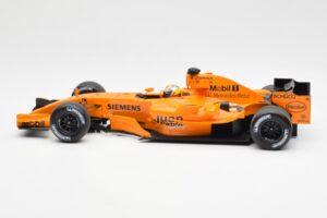 McLaren MP4-21 Mercedes #4 J.P. Montoya Interim Livery 2006 Minichamps 1:18 530061874 Metal - imagen 3 de 6