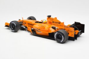 McLaren MP4-21 Mercedes #4 J.P. Montoya Interim Livery 2006 Minichamps 1:18 530061874 Metal - imagen 5 de 6