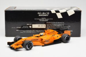 McLaren MP4-21 Mercedes #4 J.P. Montoya Interim Livery 2006 Minichamps 1:18 530061874 Metal - imagen 6 de 6