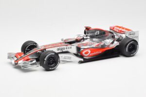 McLaren MP4-21 Mercedes #4 J-P. Montoya Showcar 2006 Minichamps 1:18 MONTOYA002 Metal