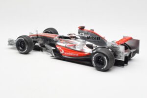 McLaren MP4-21 Mercedes #4 J-P. Montoya Showcar 2006 Minichamps 1:18 MONTOYA002 Metal - imagen 5 de 6