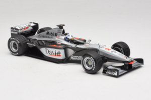 McLaren MP4-15 #2 D. Coulthard F1 2000 Minichamps 1:18 B66962118 Metal - imagen 4 de 6
