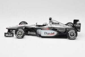 McLaren MP4-15 #2 D. Coulthard F1 2000 Hot Wheels 1:18 26740 Metal - imagen 3 de 6