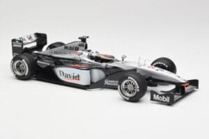 McLaren MP4-15 #2 D. Coulthard F1 2000 Hot Wheels 1:18 26740 Metal - imagen 4 de 6