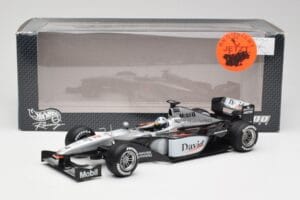 McLaren MP4-15 #2 D. Coulthard F1 2000 Hot Wheels 1:18 26740 Metal - imagen 6 de 6