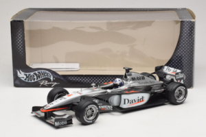 McLaren MP4-16 Mercedes #3 D. Coulthard F1 2001 Hot Wheels 1:18 50199 Metal - imagen 6 de 6