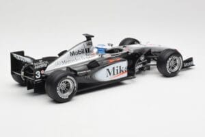 McLaren MP4-16 #4 M. Häkkinen F1 2001 Hot Wheels 1:18 50198 Metal - imagen 2 de 6