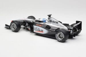 McLaren MP4-16 #4 M. Häkkinen F1 2001 Hot Wheels 1:18 50198 Metal - imagen 5 de 6
