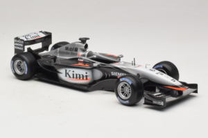 McLaren MP4-20 #9 K. Raikkonen F1 2005 Hot Wheels 1:18 H2286 Metal - imagen 4 de 6