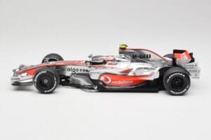 McLaren MP4-22 #2 L. Hamilton Canadian GP Winner 2007 Minichamps 1:18 530071822 Metal - imagen 3 de 6