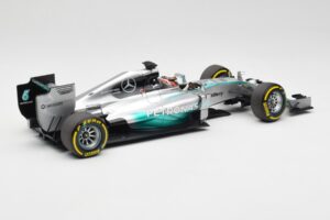 Mercedes AMG Petronas W05 #44 L. Hamilton F1 World Champion 2014 Minichamps 1:18 186140044 Metal - imagen 2 de 7