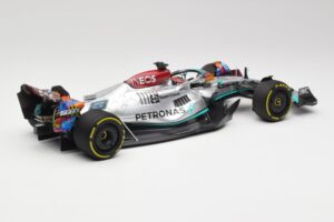 Mercedes AMG W13 E Performance Petronas #63 G. Russell Miami GP 2022 Minichamps 1:18 110220563 Metal - imagen 2 de 7