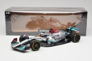 Mercedes AMG W13 E Performance Petronas #63 G. Russell Miami GP 2022 Minichamps 1:18 110220563 Metal - imagen 7 de 7