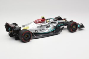 Mercedes AMG W13 E Performance Petronas #44 L. Hamilton Spanish GP 2022 Minichamps 1:18 110220044 Metal - imagen 2 de 7