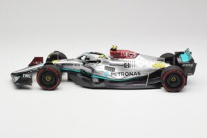 Mercedes AMG W13 E Performance Petronas #44 L. Hamilton Spanish GP 2022 Minichamps 1:18 110220044 Metal - imagen 3 de 7