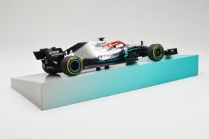 Mercedes AMG Petronas W10 EQ Power+ #44 L. Hamilton Monaco GP Winner 2019 Minichamps 1:18 113906644 Resina - imagen 3 de 7