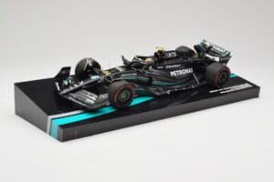 Mercedes AMG W14 E Performance Petronas #44 L. Hamilton Australian GP 2023 Minichamps 1:18 113230144 Resina - imagen 2 de 7