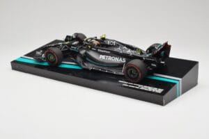 Mercedes AMG W14 E Performance Petronas #44 L. Hamilton Australian GP 2023 Minichamps 1:18 113230144 Resina - imagen 4 de 7