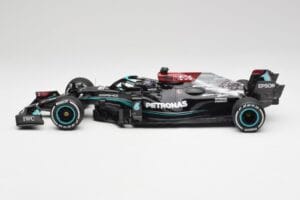 Mercedes AMG W12 #44 L. Hamilton Bahrain GP 2021 Minichamps 1:18 110210144 Metal - imagen 3 de 7