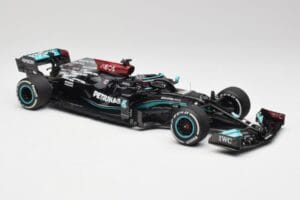 Mercedes AMG W12 #44 L. Hamilton Bahrain GP 2021 Minichamps 1:18 110210144 Metal - imagen 4 de 7