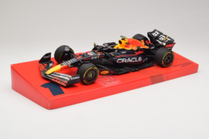 Red Bull Racing RB18 #1 M. Verstappen Oracle Winner Dutch GP 2022 Minichamps 1:18 113223501 Metal - imagen 2 de 7