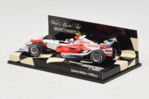 Toyota J. Trulli Panasonic Toyota Racing Showcar F1 2007 Minichamps 1:43 400070082 Metal - imagen 3 de 5