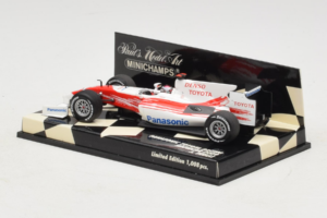Toyota TF109 #9 J. Trulli Panasonic Toyota Racing Showcar F1 2009 Minichamps 1:43 400090079 Metal - imagen 3 de 5