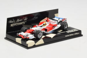 Toyota TF107 Panasonic #11 R. Schumacher Panasonic Toyota Racing Showcar 2007 Minichamps 1:43 400070081 Metal - imagen 2 de 5