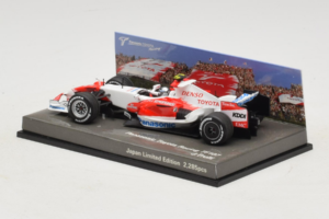 Toyota TF107 #12 J. Trulli Panasonic Toyota Racing Showcar F1 2007 Minichamps 1:43 AM60129 Metal - imagen 3 de 6