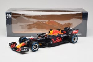 Red Bull Racing Honda RB16B #33 M. Verstappen Belgian GP Winner 2021 Minichamps 1:18 110211333 Resina - imagen 7 de 7