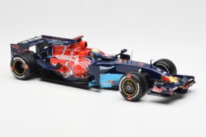 Red Bull Racing RB6 #6 M. Webber F1 Showcar 2010 Minichamps 1:18 150100076 Metal - imagen 4 de 6