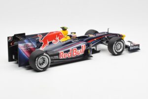 Red Bull RB6 #7 M. Webber Red Bull Racing Showcar 2010 Minichamps 1:18 150100076-R1 Metal - imagen 2 de 6