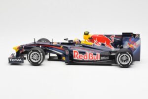 Red Bull RB6 #7 M. Webber Red Bull Racing Showcar 2010 Minichamps 1:18 150100076-R1 Metal - imagen 3 de 6