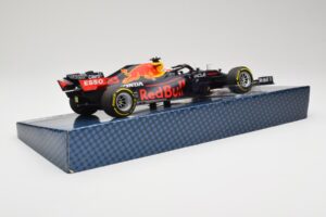 Red Bull Racing Honda RB16B #33 M. Verstappen Emilia Romagna GP 2021 Case Edition Minichamps 1:18 113210133 Resina - imagen 3 de 7