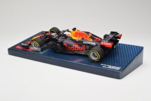 Red Bull Racing Honda RB16B #33 M. Verstappen Emilia Romagna GP 2021 Case Edition Minichamps 1:18 113210133 Resina - imagen 5 de 7