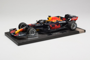 Red Bull Racing RB16B #33 M. Verstappen Monaco GP Winner 2021 Minichamps 1:18 113210533-R1 Resina - imagen 2 de 6
