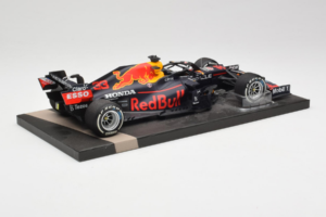 Red Bull Racing RB16B #33 M. Verstappen Monaco GP Winner 2021 Minichamps 1:18 113210533-R1 Resina - imagen 3 de 6