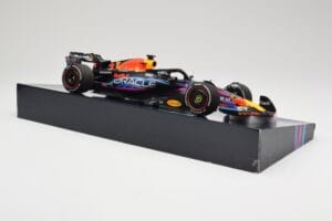 Oracle Red Bull Racing RB19 #33 M. Verstappen Miami GP 2023 Case Edition Minichamps 1:18 113233501 Resina - imagen 4 de 7