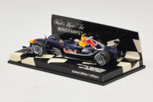 Red Bull Racing RB2 R. Doornbos Test Driver F1 2006 Minichamps 1:43 400060037 Metal - imagen 3 de 5