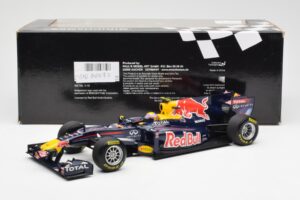 Red Bull Racing RB7 #2 M. Webber Showcar F1 2011 Minichamps 1:18 110110072 Metal - imagen 6 de 6