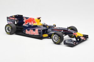 Red Bull Racing Renault RB6 #5 S. Vettel F1 World Champion Showcar 2010 Minichamps 1:18 150100075 Metal - imagen 4 de 6