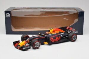 Red Bull Racing RB13 Tag Heuer #33 M. Verstappen Australian GP 2017 Minichamps 1:18 110170033 Resina - imagen 7 de 7
