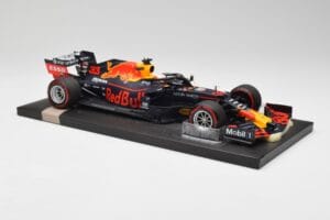 Red Bull RB15 #33 M. Verstappen Brazil GP Winner 2019 Minichamps 1:18 113191933 Metal - imagen 4 de 7