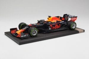 Red Bull RB15 #33 M. Verstappen German GP Winner Wet 2019 Minichamps 1:18 113191133 Metal - imagen 2 de 7