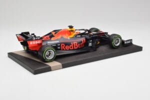 Red Bull RB15 #33 M. Verstappen German GP Winner Wet 2019 Minichamps 1:18 113191133 Metal - imagen 3 de 7